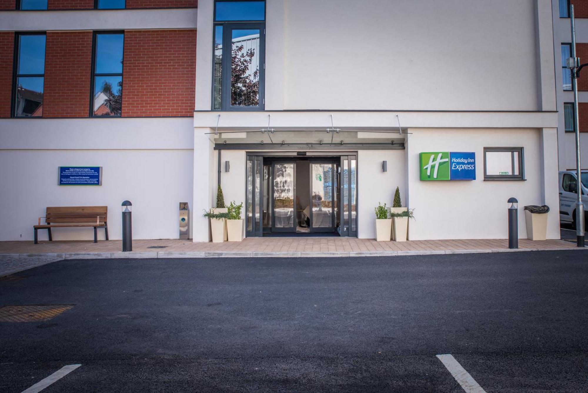 Holiday Inn Express - Exeter - City Centre By Ihg Eksteriør bilde