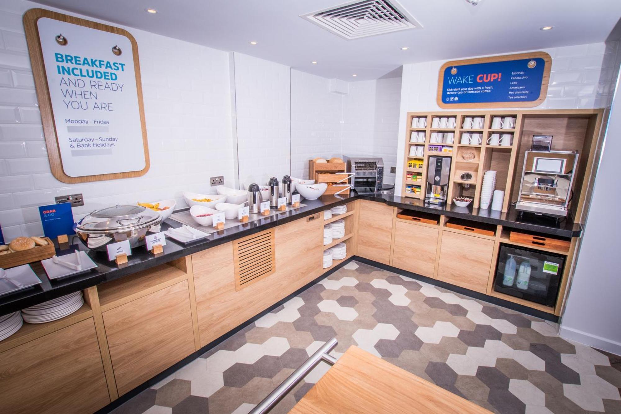 Holiday Inn Express - Exeter - City Centre By Ihg Eksteriør bilde
